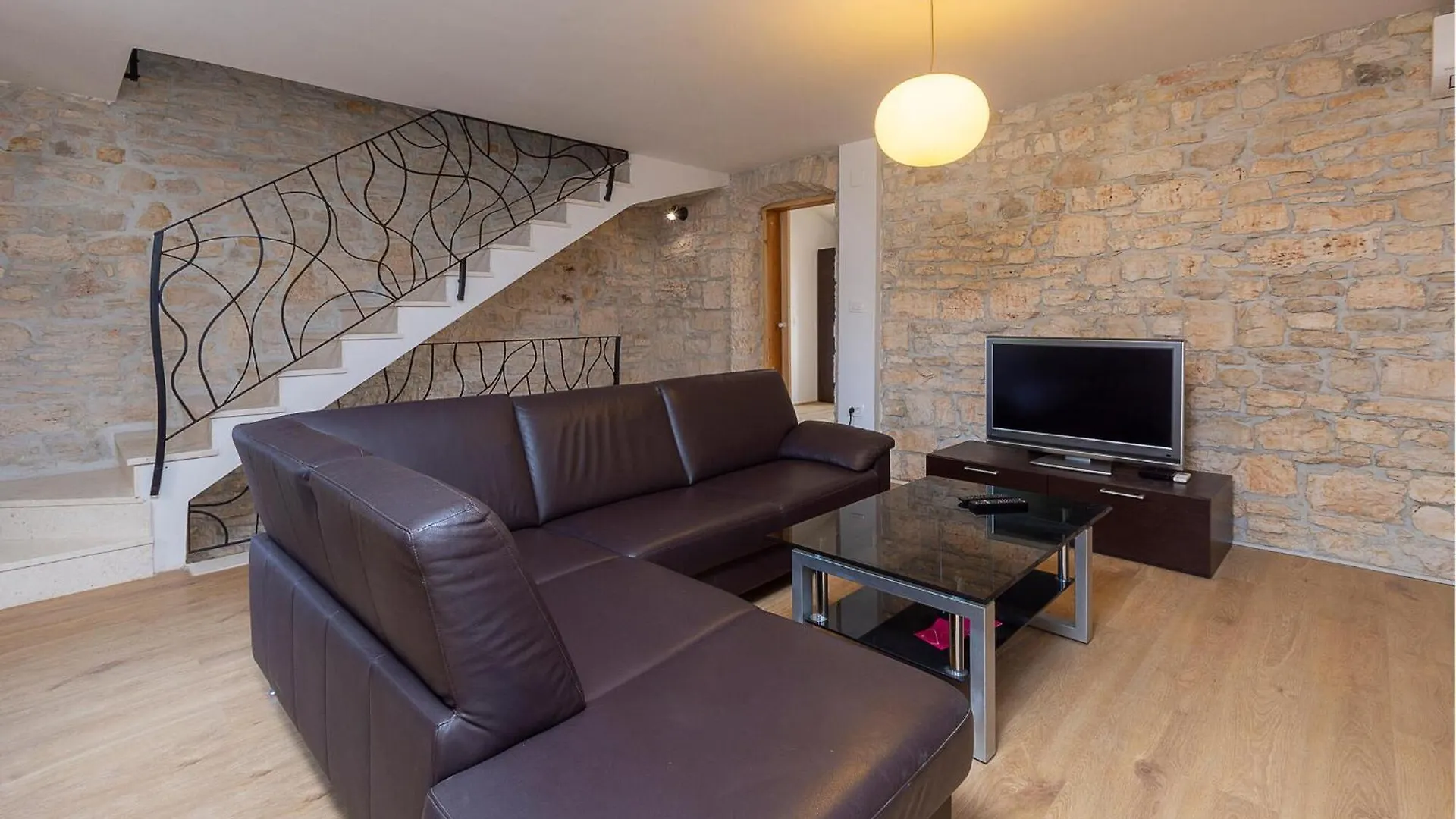 Amazing Home In Svetvincenat With Kitchen
